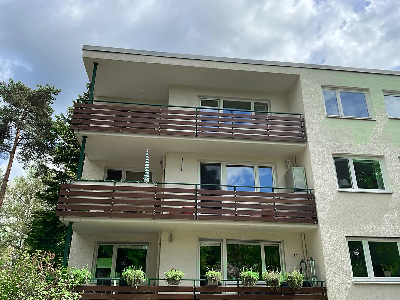 4 Zimmer Wohnung mit 107 m² in Berlin – Bild 2