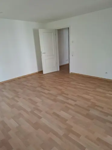 2 Zimmer Wohnung mit 57 m² in Dresden – Bild 2
