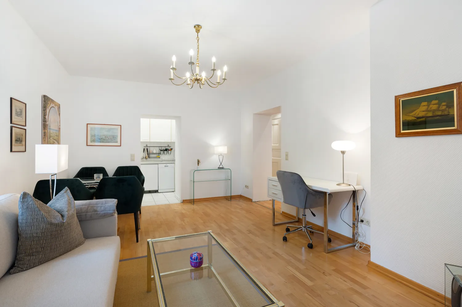 2 Zimmer Wohnung mit 55 m² in München – Bild 9