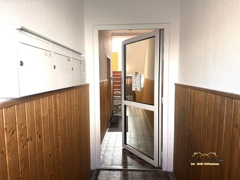 4 Zimmer Wohnung mit 111 m² in Bitterfeld-Wolfen – Bild 2
