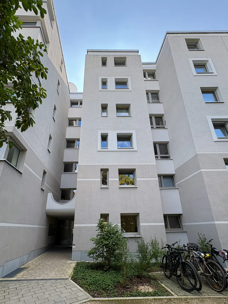 3 Zimmer Wohnung mit 92 m² in München – Bild 4