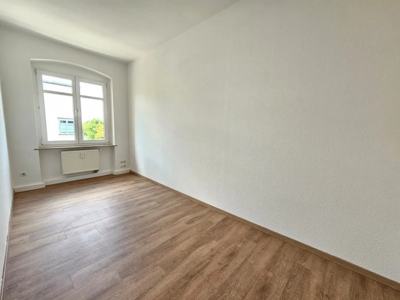 4 Zimmer Wohnung mit 92 m² in Magdeburg – Bild 4