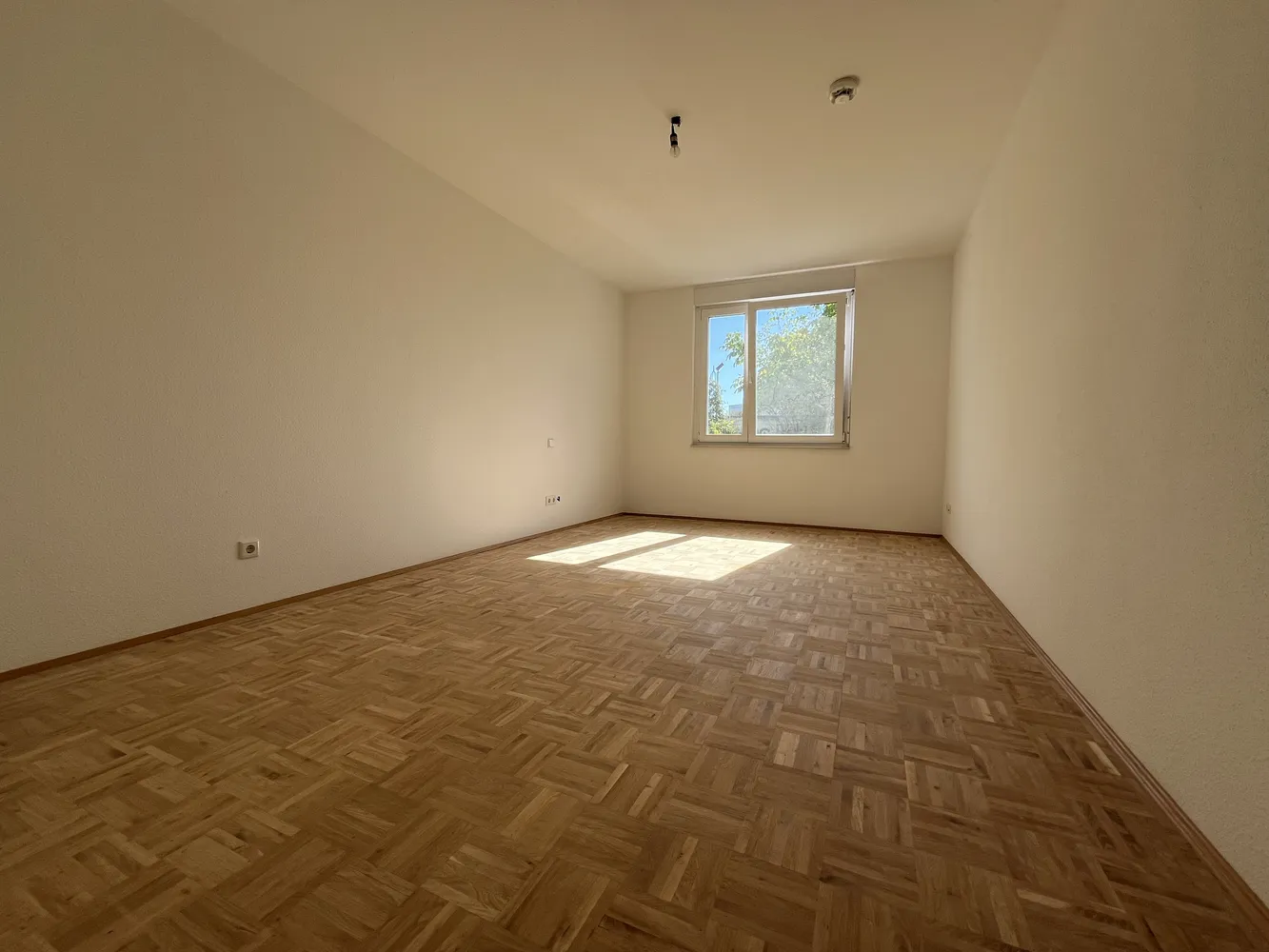 2 Zimmer Wohnung mit 76 m² in Frankfurt am Main – Bild 12