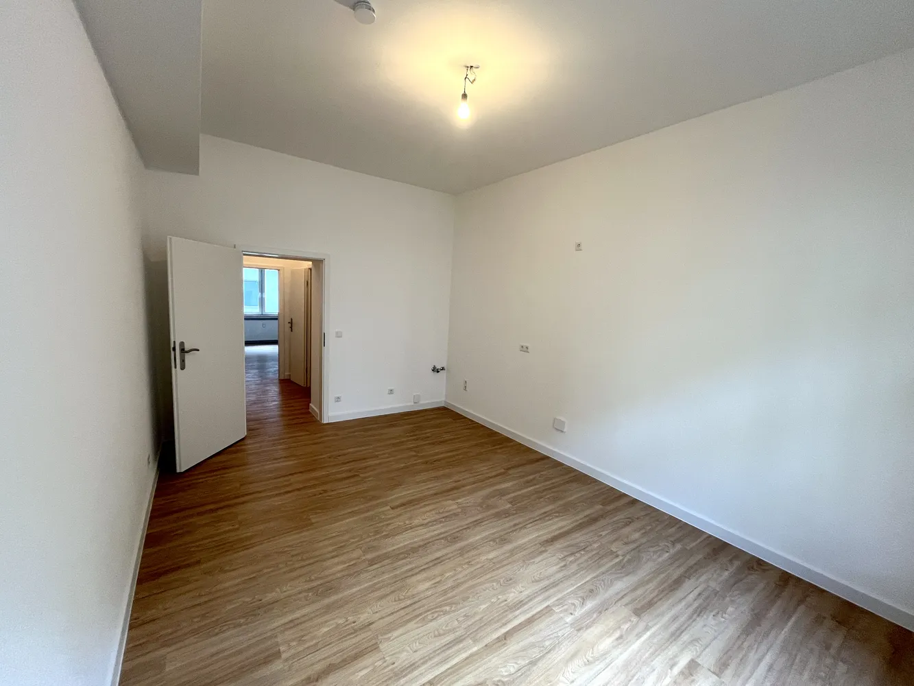 2 room apartment with 37 m² in Düsseldorf – Photo 2
