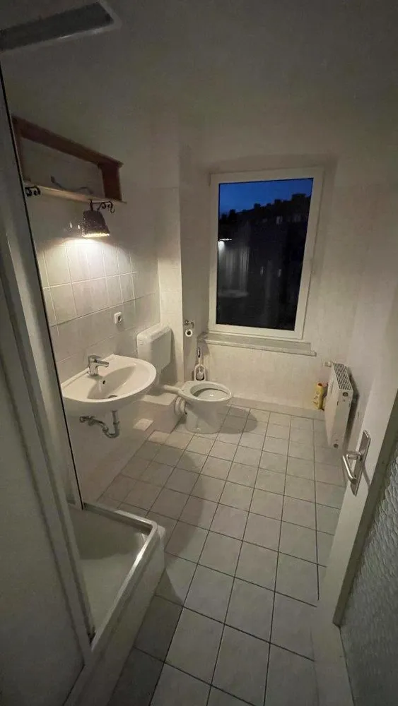 2 Zimmer Wohnung mit 47 m² in Schwerin – Bild 2