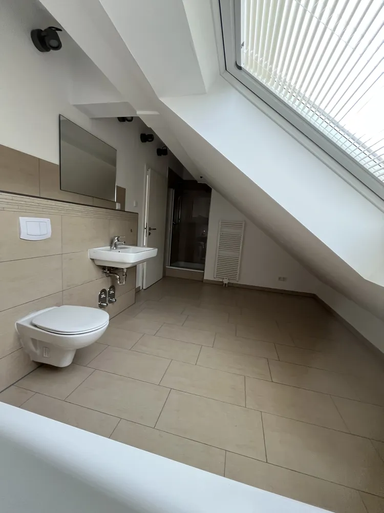 2 Zimmer Wohnung mit 77 m² in Wuppertal – Bild 12