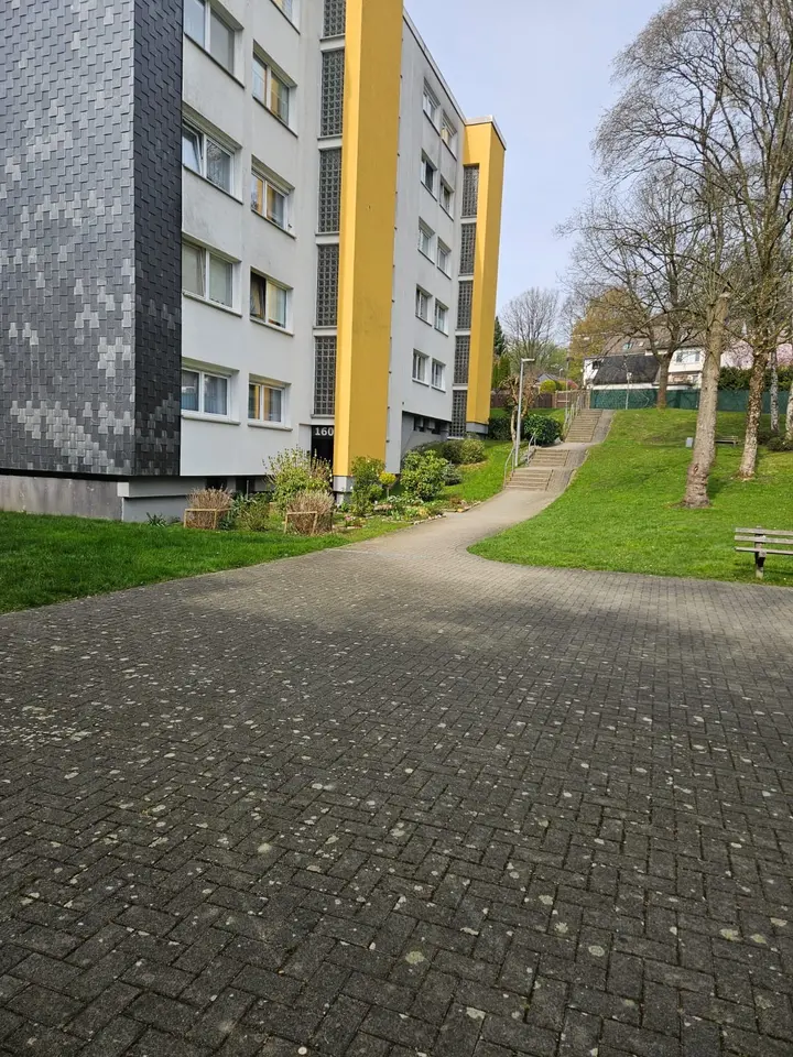 2 Zimmer Wohnung mit 62 m² in Wuppertal – Bild 2
