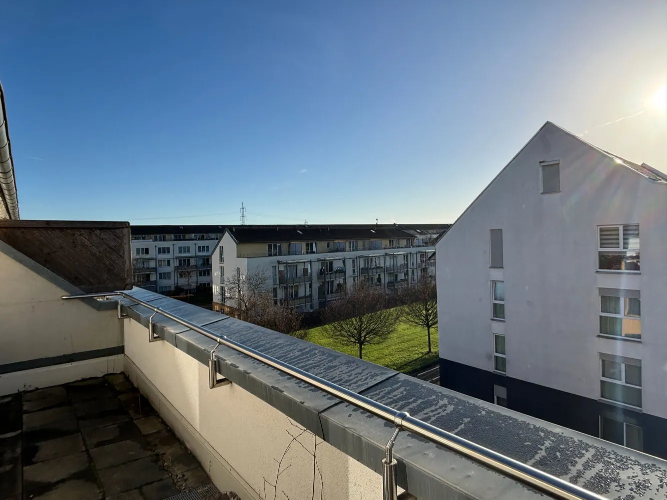 2 Zimmer Wohnung mit 81 m² in Köln – Bild 2
