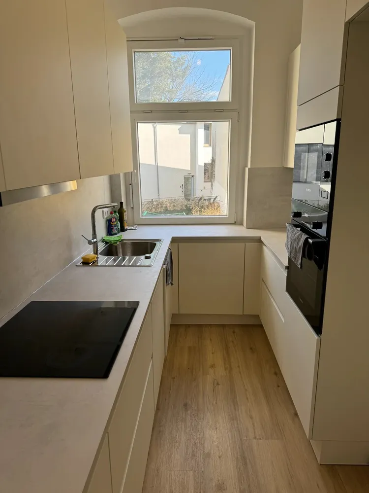 2 Zimmer Wohnung mit 84 m² in Berlin – Bild 1
