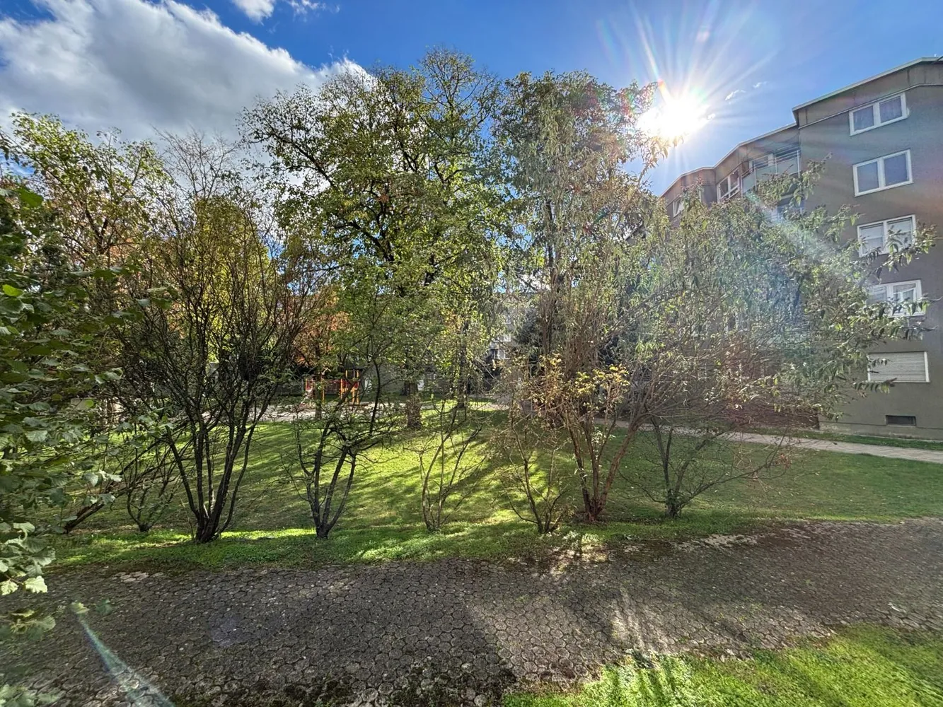 4 room apartment with 83 m² in Augsburg – Photo 4