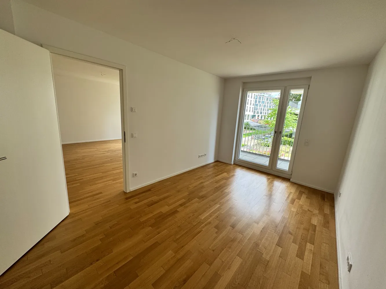2 room apartment with 61 m² in Berlin – Photo 3