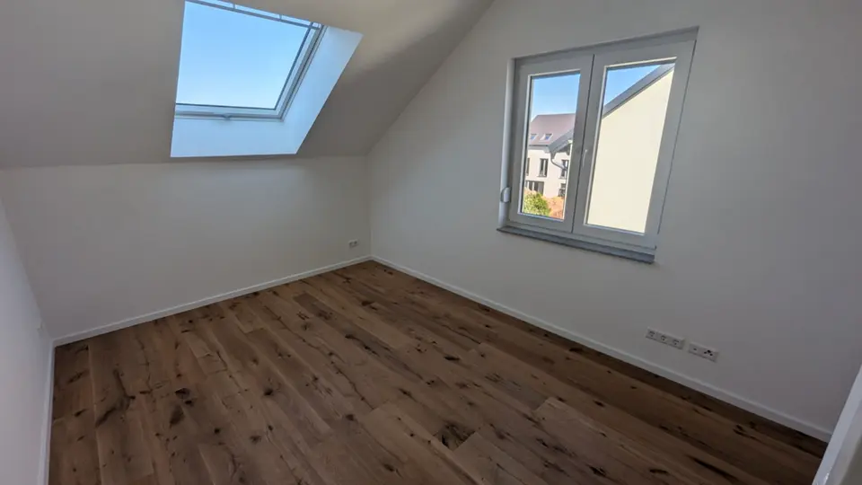 6 Zimmer Wohnung mit 165 m² in Bitterfeld-Wolfen – Bild 6