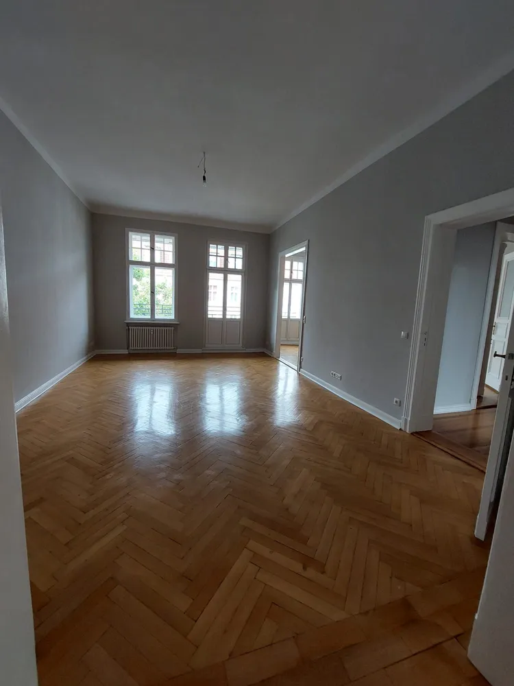 6 Zimmer Wohnung mit 225 m² in Berlin – Bild 1