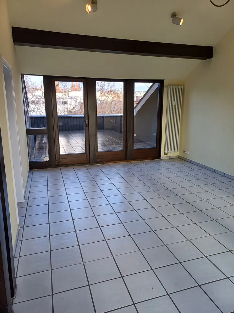 2 Zimmer Wohnung mit 72 m² in Wiesbaden – Bild 1