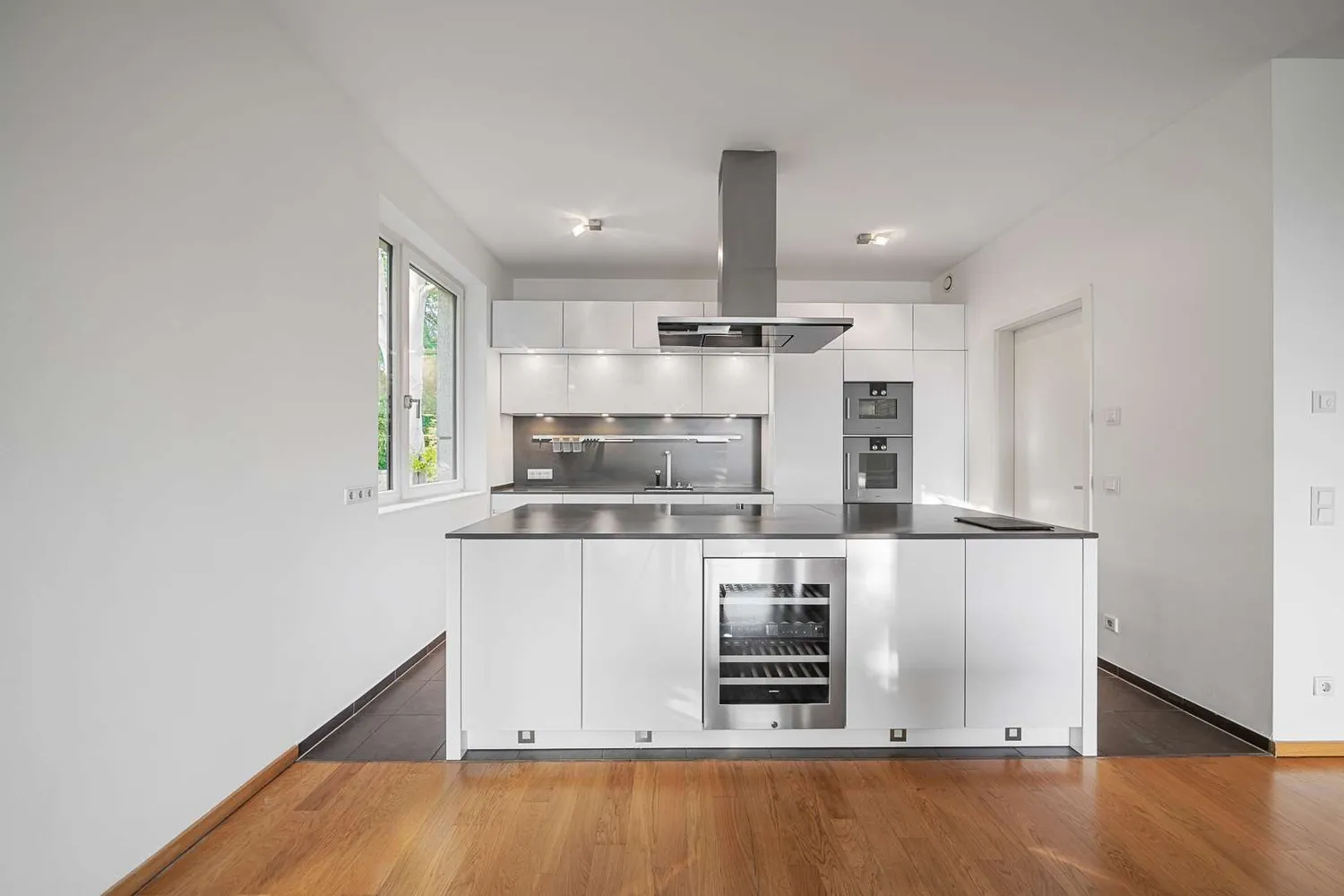 4 Zimmer Wohnung mit 162 m² in Hamburg – Bild 8
