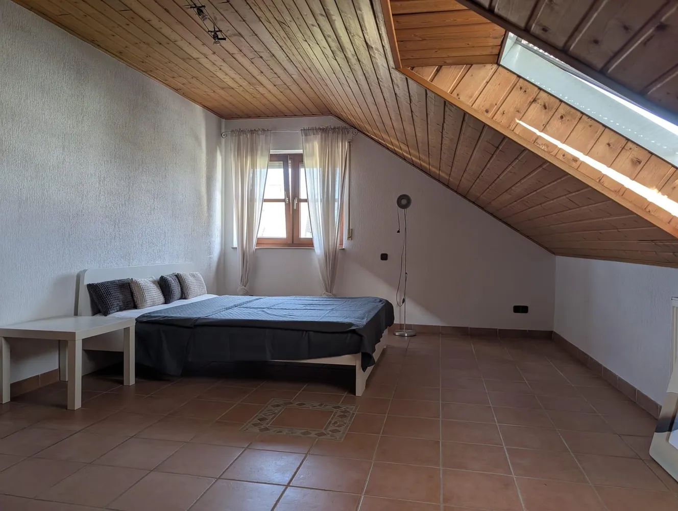 2 Zimmer Wohnung mit 78 m² in Bonn – Bild 10