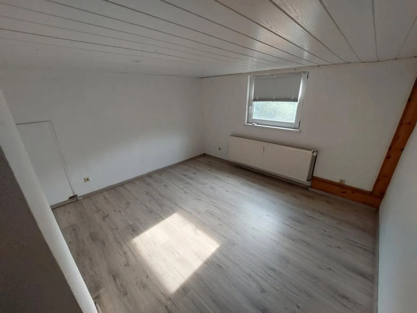 5 Zimmer Wohnung mit 100 m² in Dresden – Bild 6