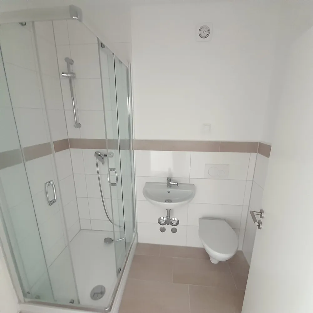 7 Zimmer Wohnung mit 154 m² in Halle (Saale) – Bild 12