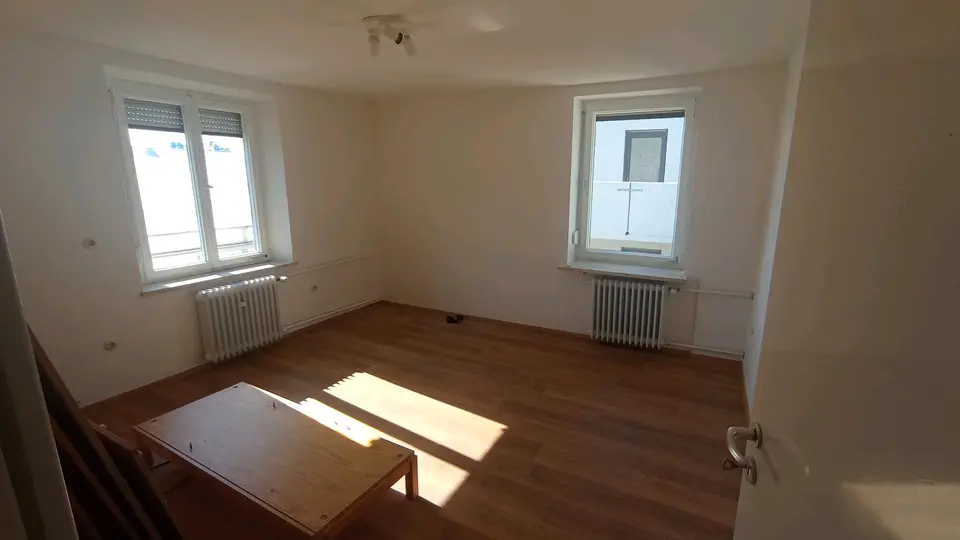 4 Zimmer Wohnung mit 11 m² in Ingolstadt – Bild 1