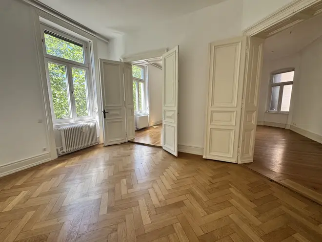 6 Zimmer Wohnung mit 146 m² in Wiesbaden – Bild 4