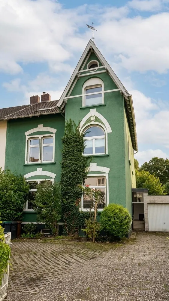 5 Zimmer Wohnung mit 100 m² in Köln – Bild 1