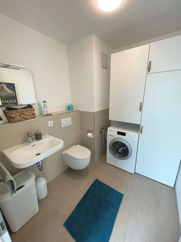 2 Zimmer Wohnung mit 65 m² in München – Bild 6