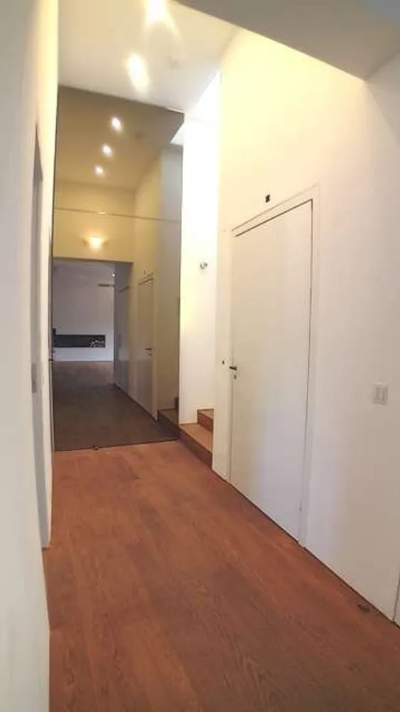 3 Zimmer Wohnung mit 220 m² in München – Bild 3