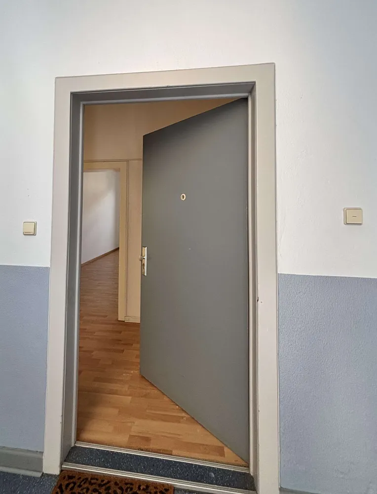 4 Zimmer Wohnung mit 107 m² in Hannover – Bild 2