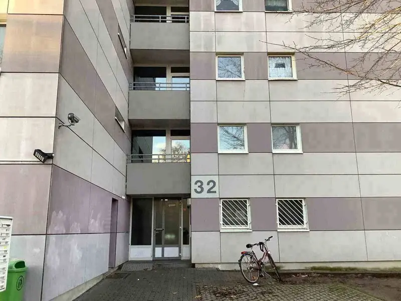 Studio with 28 m² in Frankfurt am Main – Photo 1