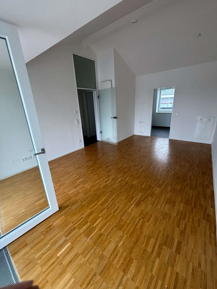 3 room apartment with 68 m² in Düsseldorf – Photo 1