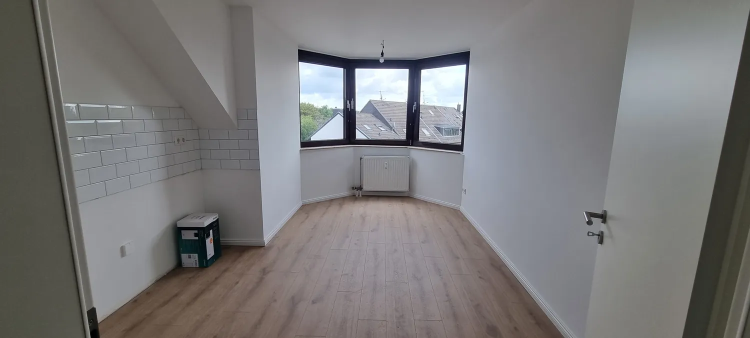 4 Zimmer Wohnung mit 106 m² in Frechen – Bild 4