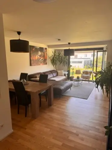 2 Zimmer Wohnung mit 71 m² in Stuttgart – Bild 3