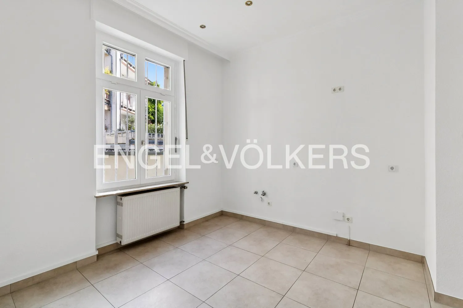 9 Zimmer Haus mit 236 m² in Frankfurt am Main – Bild 2