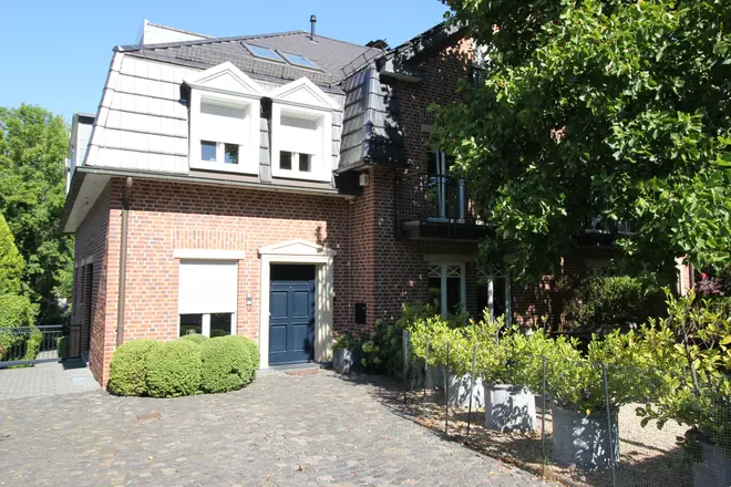 2 Zimmer Wohnung mit 100 m² in Mülheim an der Ruhr – Bild 1