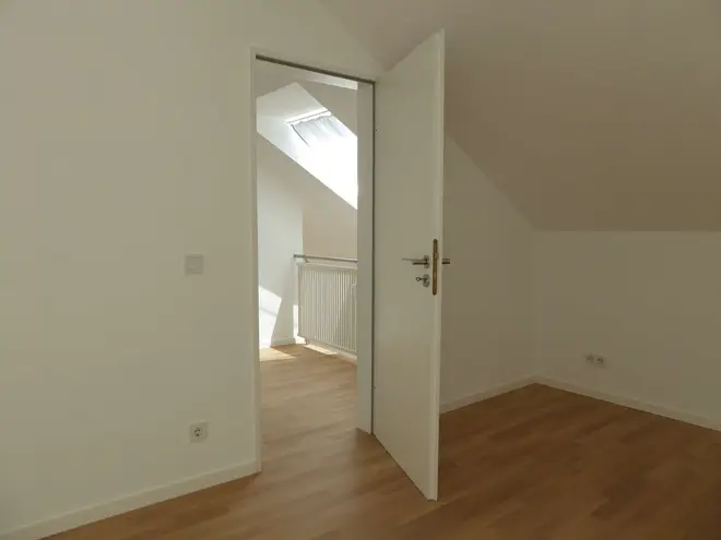 3 Zimmer Wohnung mit 117 m² in Düsseldorf – Bild 5