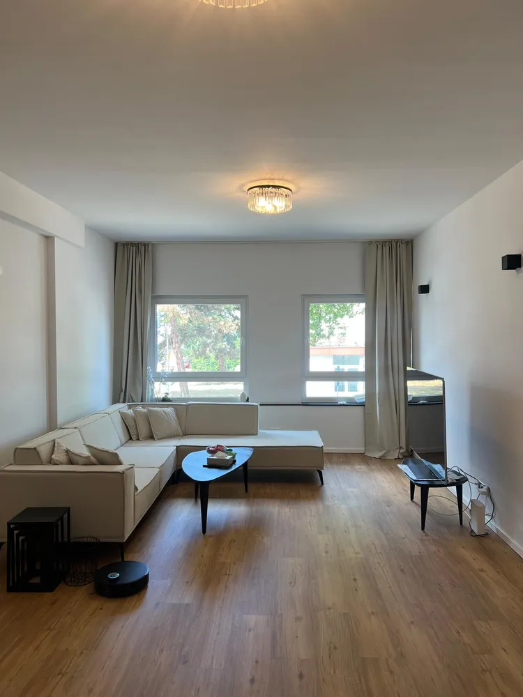 2 Zimmer Wohnung mit 79 m² in Düren – Bild 2