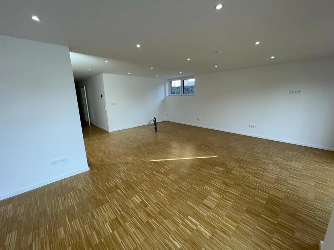 6 Zimmer Wohnung mit 151 m² in Bornheim – Bild 5