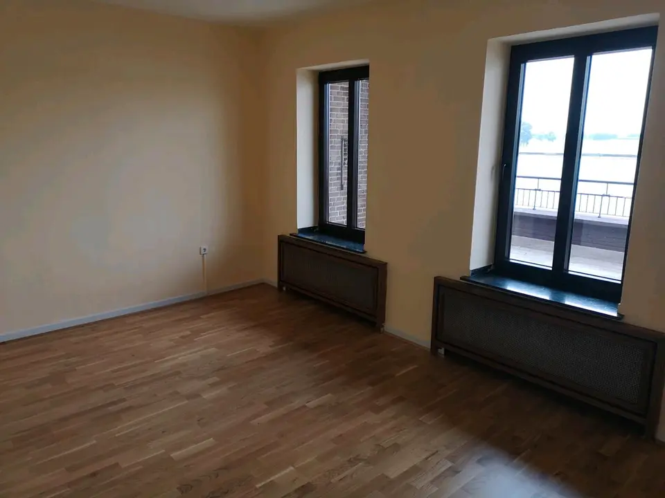 12 Zimmer Haus mit 357 m² in Emmerich am Rhein – Bild 2