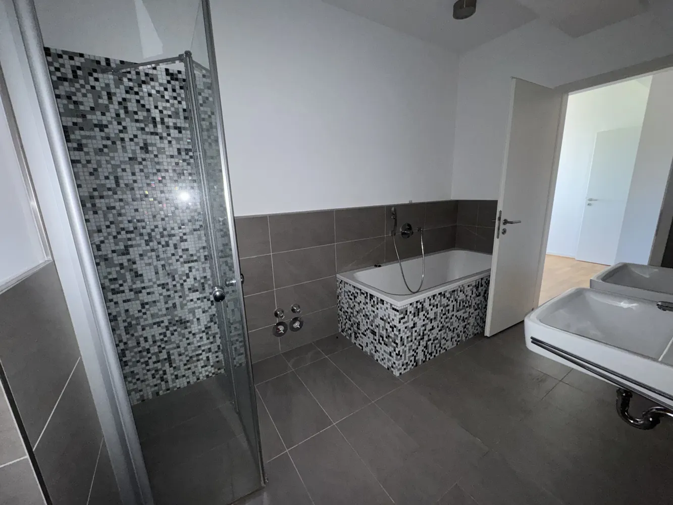 4 Zimmer Wohnung mit 178 m² in Leipzig – Bild 10