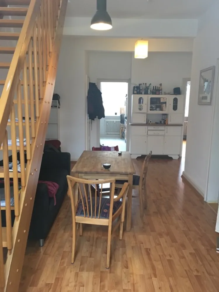 4 Zimmer Wohnung mit 101 m² in Mannheim – Bild 2