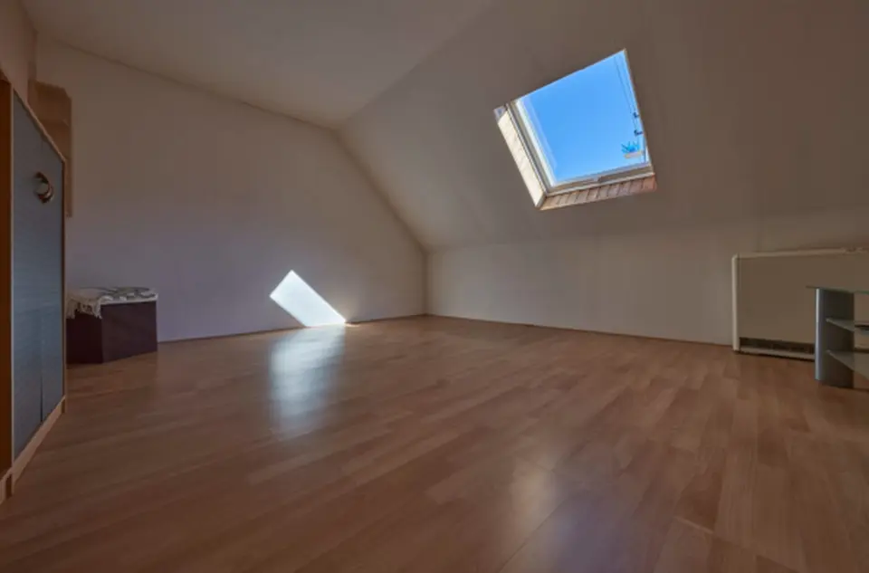 7 Zimmer Haus mit 139 m² in Metzingen – Bild 10