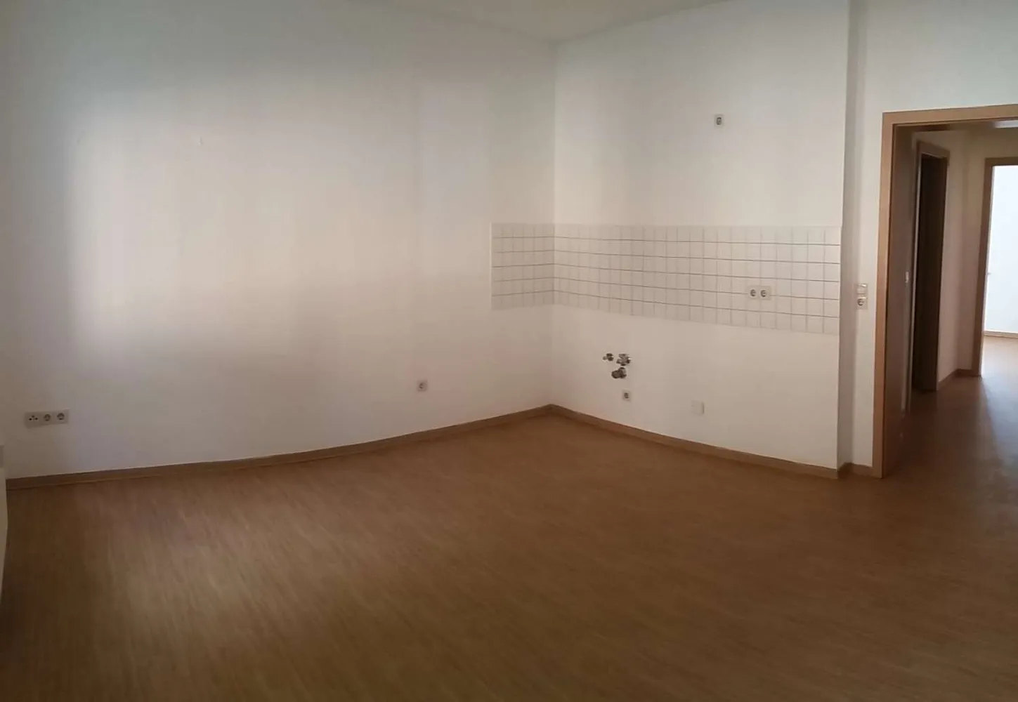 2 Zimmer Wohnung mit 31 m² in Köthen – Bild 2