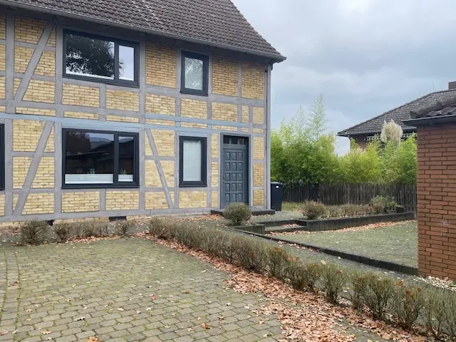 8 Zimmer Haus mit 230 m² in Wolfenbüttel – Bild 1