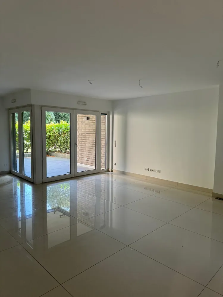 2 room apartment with 76 m² in Düsseldorf – Photo 1
