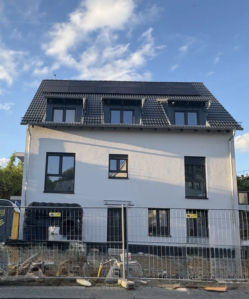 4 Zimmer Wohnung mit 95 m² in Wiesbaden – Bild 1