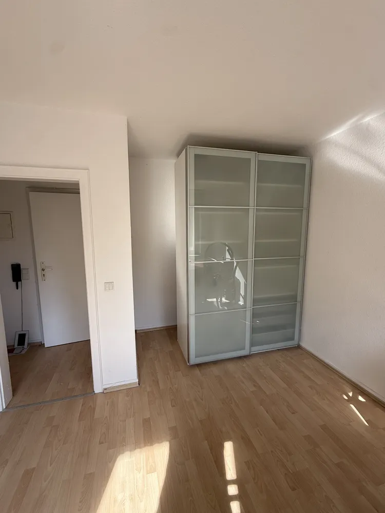 1 Zimmer Wohnung mit 27 m² in Krefeld – Bild 4