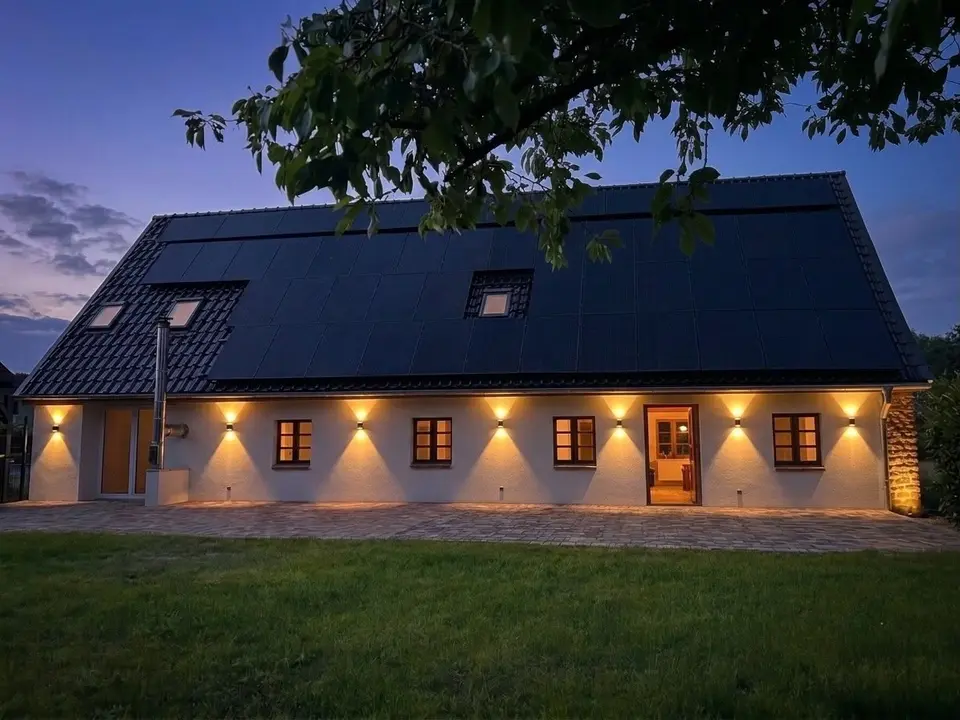 8 room house with 240 m² in Schwerin – Photo 3
