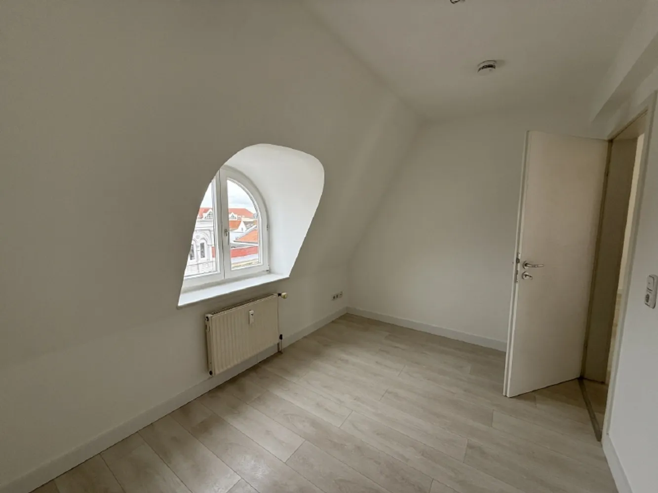 5 Zimmer Wohnung mit 143 m² in Lübeck – Bild 6