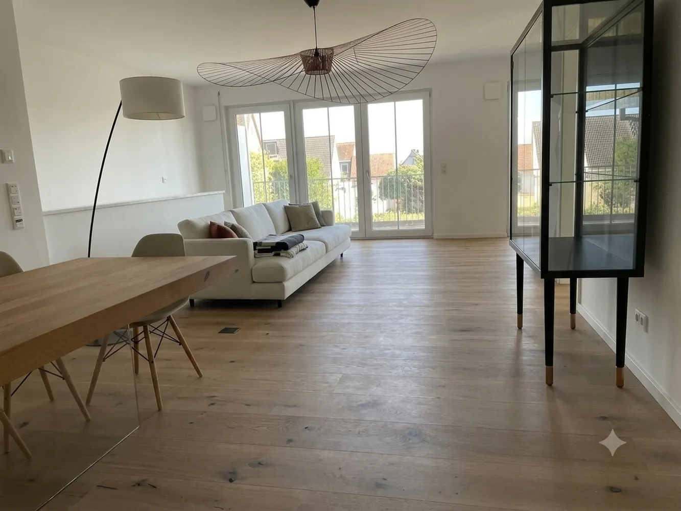 4 Zimmer Wohnung mit 144 m² in Frankfurt am Main – Bild 1