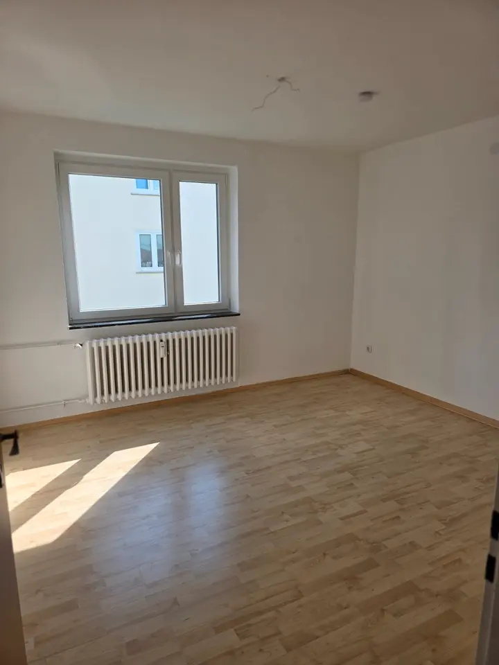4 Zimmer Wohnung mit 80 m² in Kassel – Bild 2